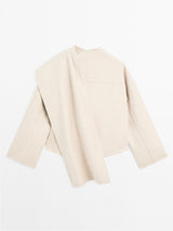 Aveline Asymmetrischer Mantel | Damen Kurzmantel aus Wollmischung mit Schal-Detail