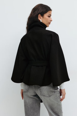 Loreza Cape Damenmantel in Schwarz mit Gürtel
