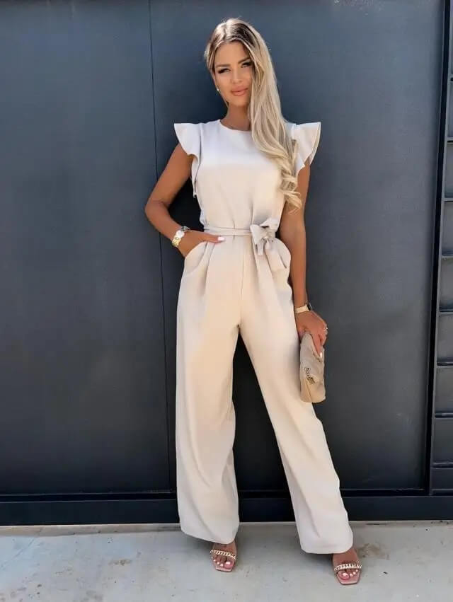 Florentine Jumpsuit elegant gestylt mit Blazer