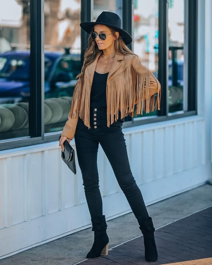 Fraya Fransenjacke in Camel, cropped, Streetstyle
