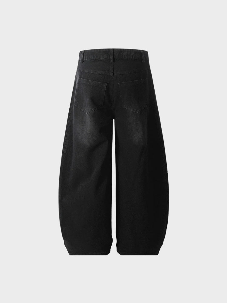 Nyvra Baggy Jeans in Schwarz – Rückansicht ohne Modell mit Wide-Leg-Schnitt