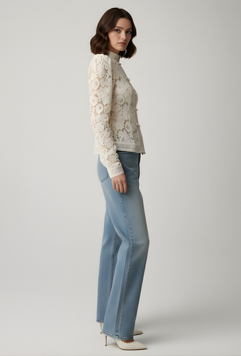 Lunéa Spitzenbluse | Elegante Bluse mit Stehkragen & femininer Silhouette