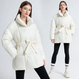 Arctic Allure | Taillierte Damen Winterjacke mit Gürtel & Eleganter Look