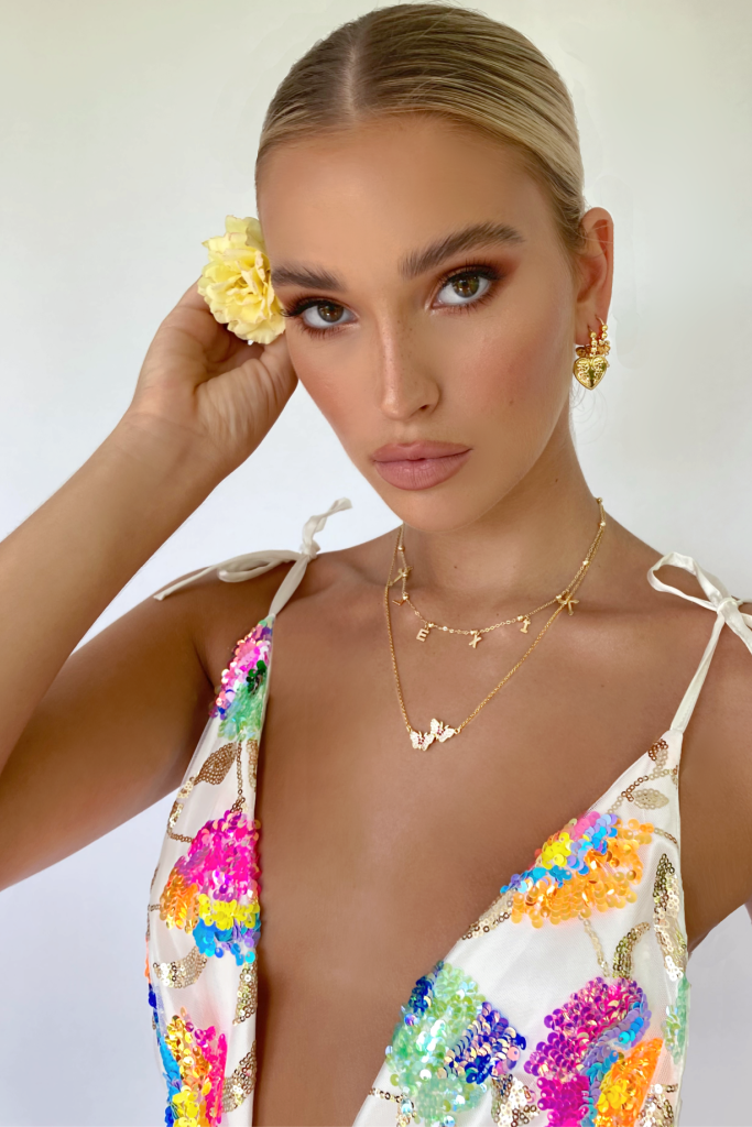 Isladora Glitzer-Sommerkleid mit Pailletten – Nahaufnahme