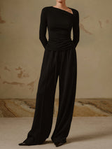 Talaine Elyra Ripp-Strick Top mit asymmetrischem Ausschnitt