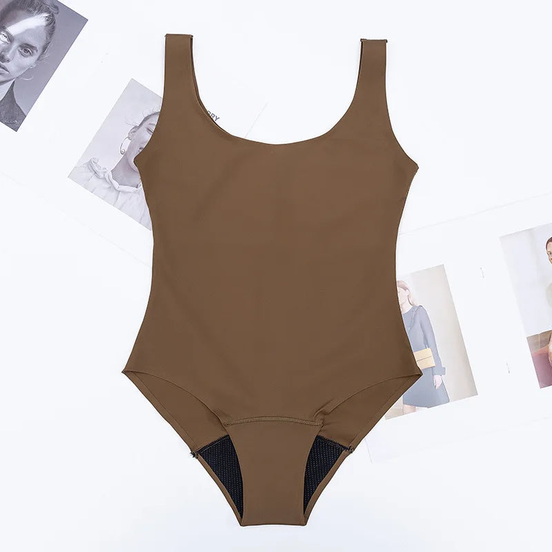 Perioden-Badeanzug Damen Schwarz – Solviva von Talaine, saugfähiger Schutz und Shaping-Effekt