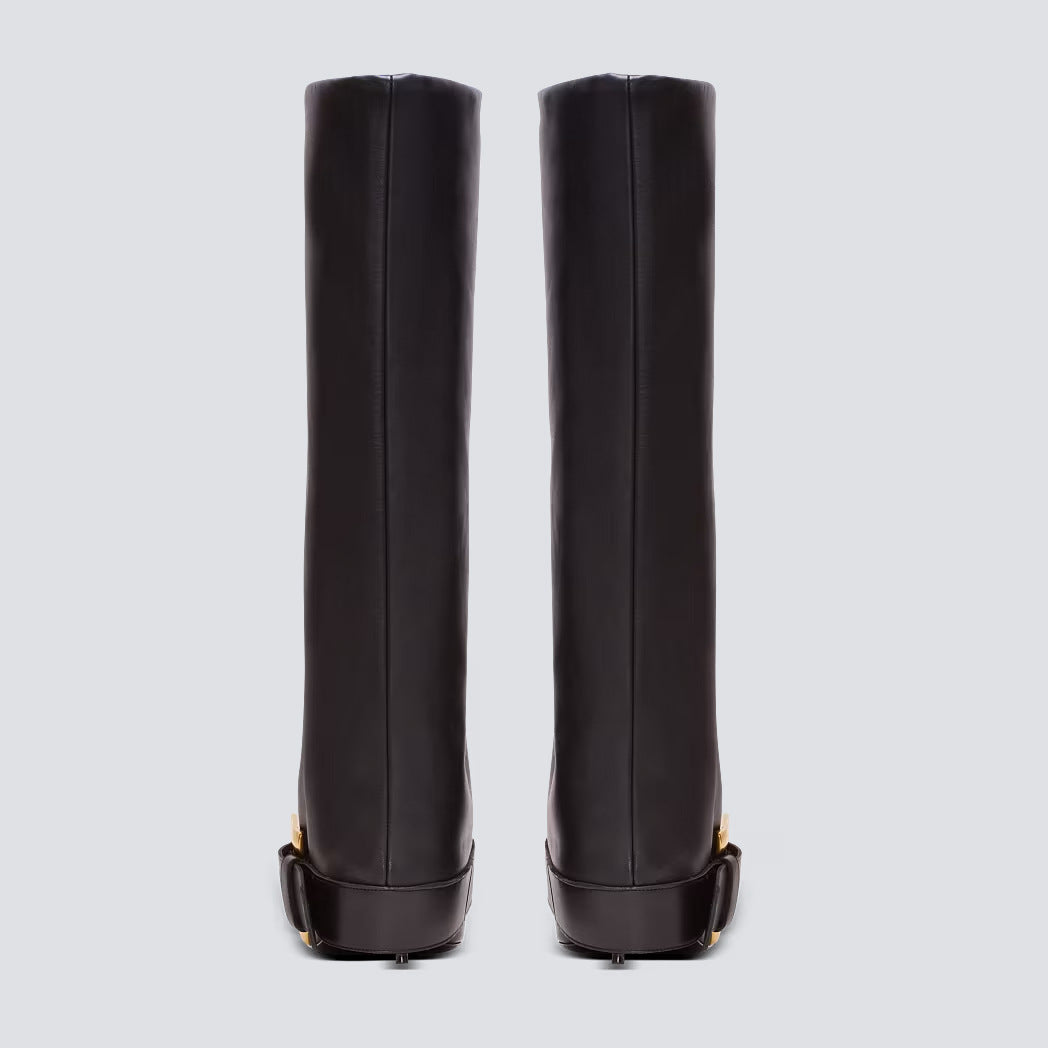 Velmira | High Fashion Statement Stiefel mit Goldschnalle