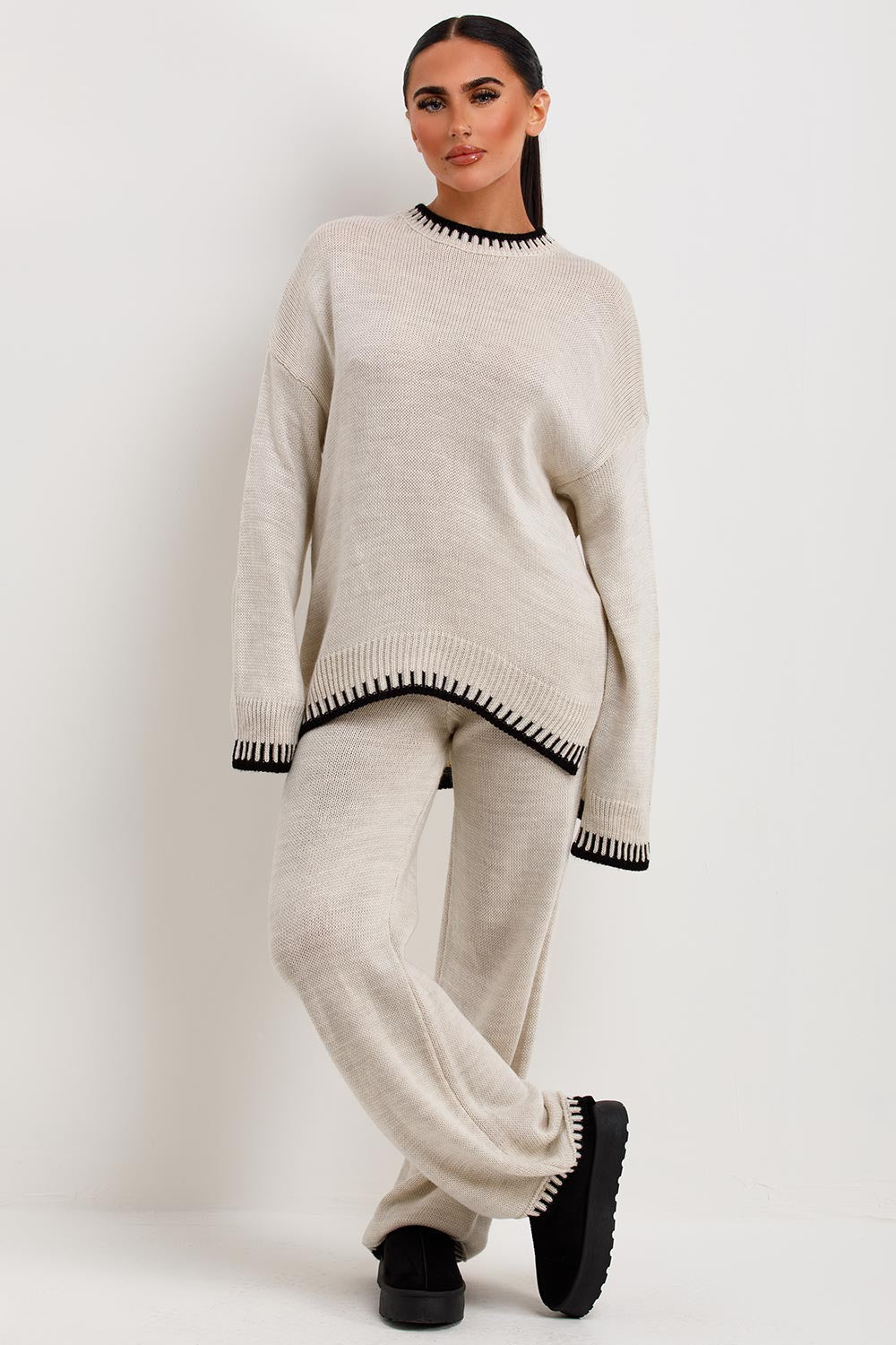 ComfyChic Lounge Set in Beige – Strickset mit Pullover und weiter Hose