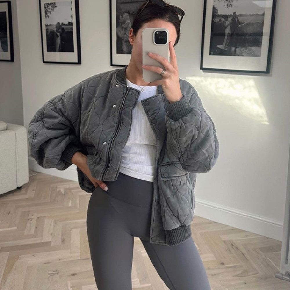 Lureva Oversized Steppjacke Spiegelselfie
