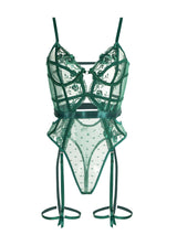 Verleina Dessous Set | Luxus-Spitze mit Stickereien & Strumpfhaltern