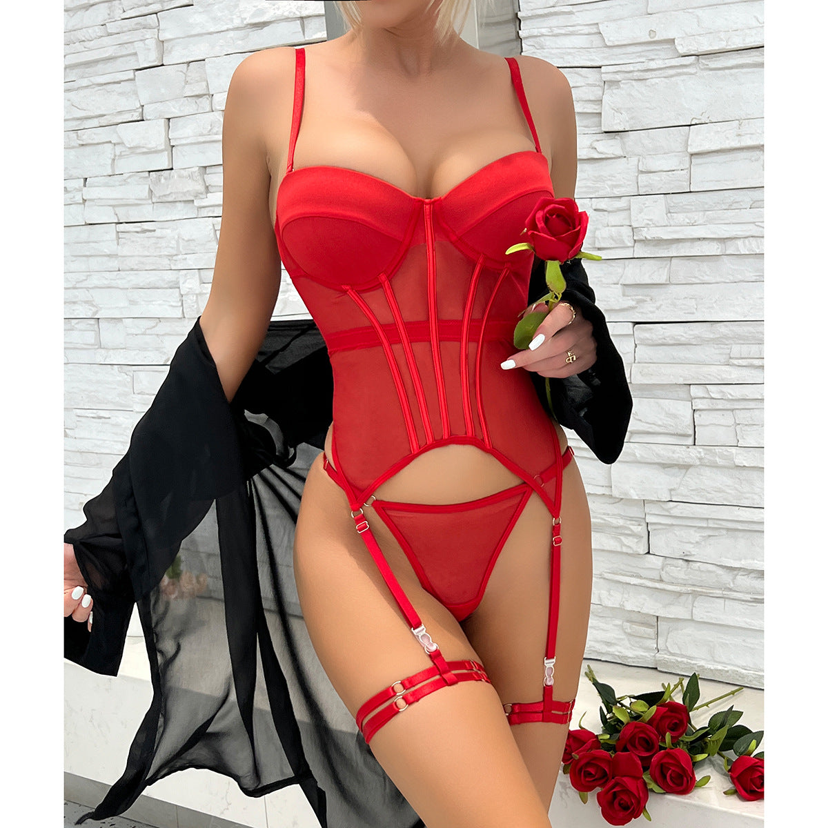 Elegantes Amber Dessous-Set in Rot mit feiner Spitze