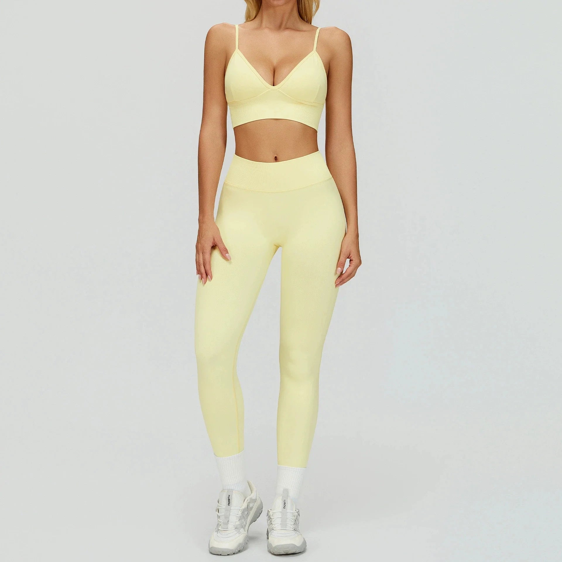 Averia Sculpt Sport Set | 3-teiliges Sportoutfit mit Leggings, BH & Jacke