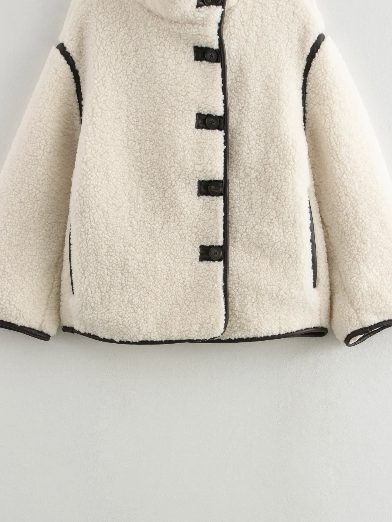 Montana Sherpa | Winterjacke mit Kontrastdetails
