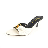 Mutera Heeled Mules Damen Beige aus Echtleder mit goldener Schnalle – Talaine