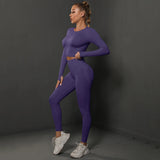 Sport Outfit Damen nahtlos in Dunkellila, figurbetonend
