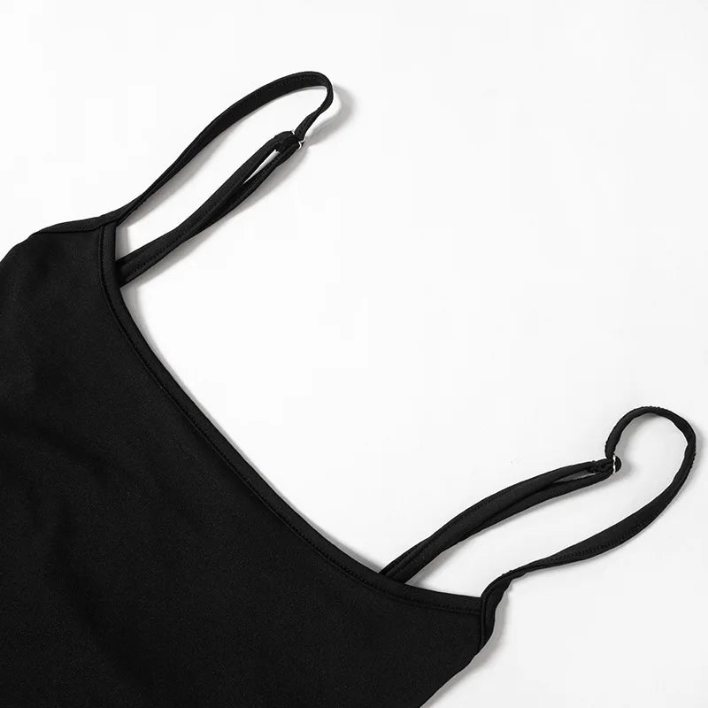 Strappy Bodysuit Damen mit offenem Rücken – NightCharm von Talaine, Detailaufnahme