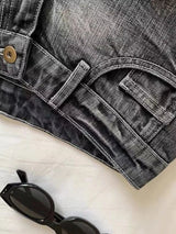 Denim Shorts Damen Schwarz mit niedriger Taille – Noira von Talaine, Rückansicht