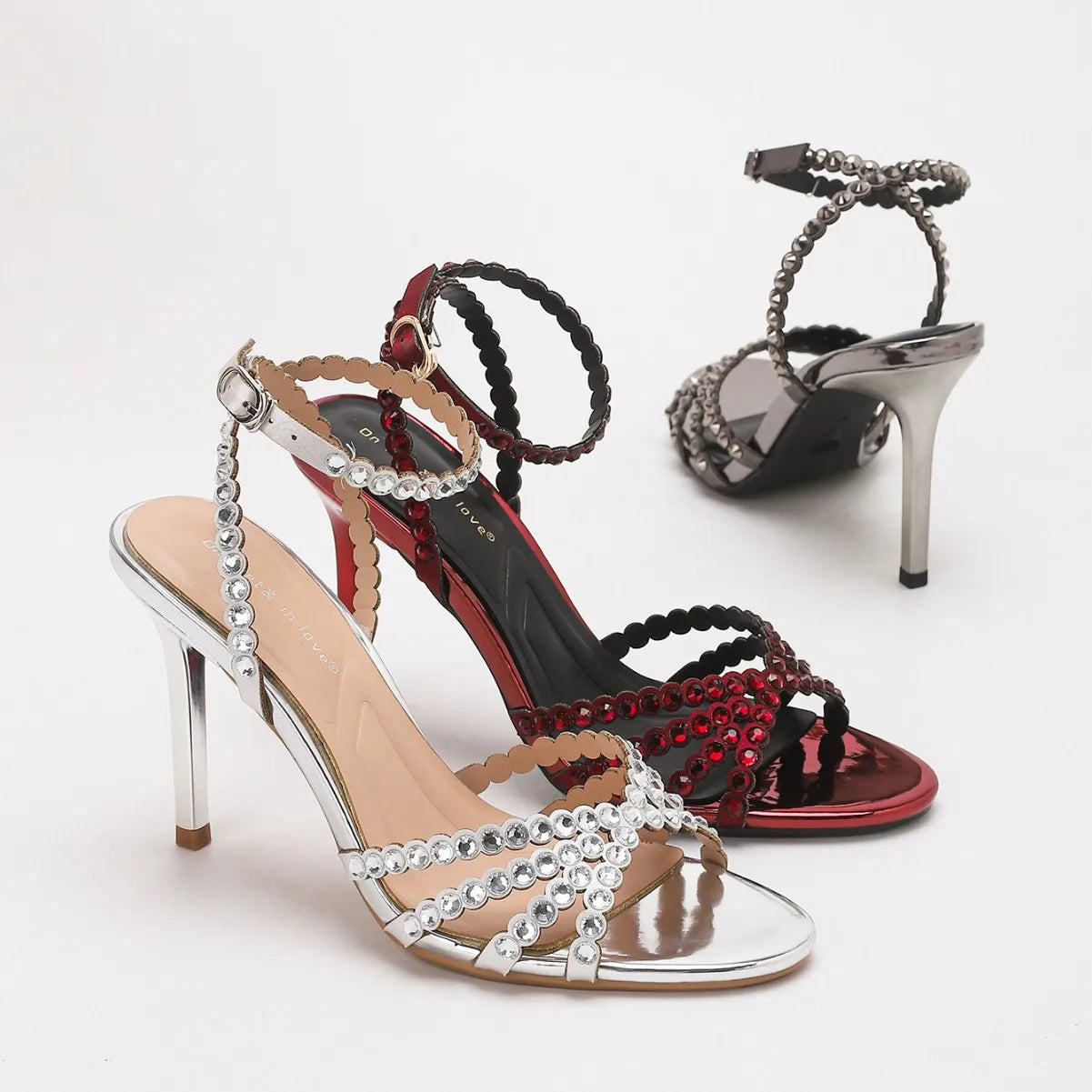 High-Heel-Sandaletten Damen mit Strass – Amara von Talaine, Detailaufnahme der funkelnden Verzierung