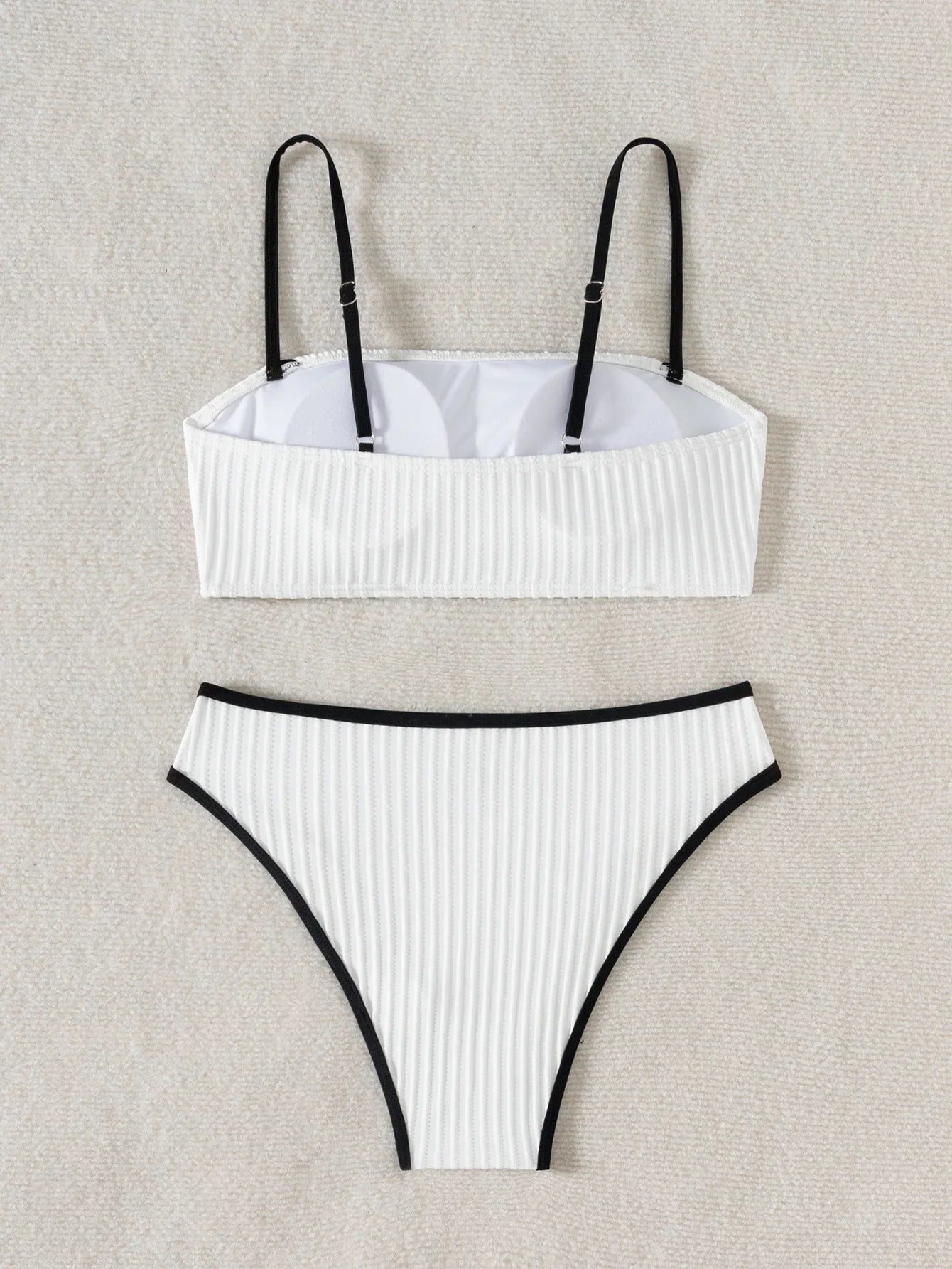 Bikini Damen Weiß High-Waist-Slip – Elverra von Talaine, schmeichelnde Silhouette