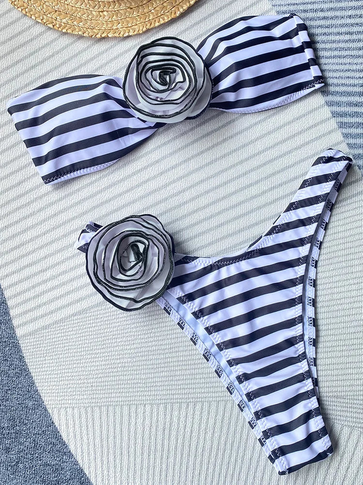 Bikini Damen Streifen Bandeau – Rosalie von Talaine, verspielter Streifen-Look