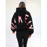 Blayen Oversized Sweatshirt Damen Schwarz mit großem Pinkem Backprint – Talaine