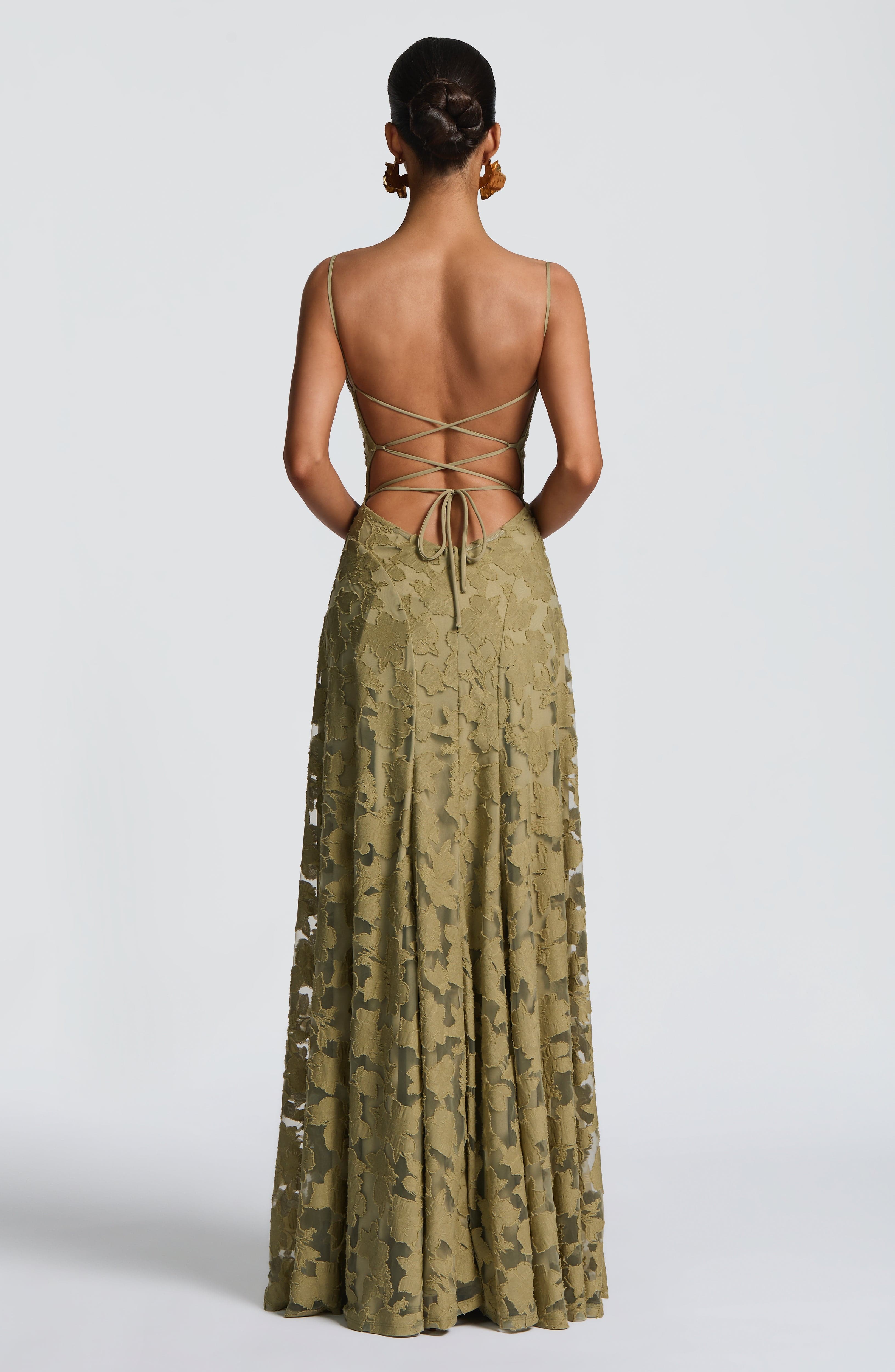 Salbeigrünes virales Maxikleid mit Blumenstruktur und schwingendem Rock, TikTok Fashion