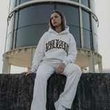 Graue Lounge Set mit Leo-Details Damen