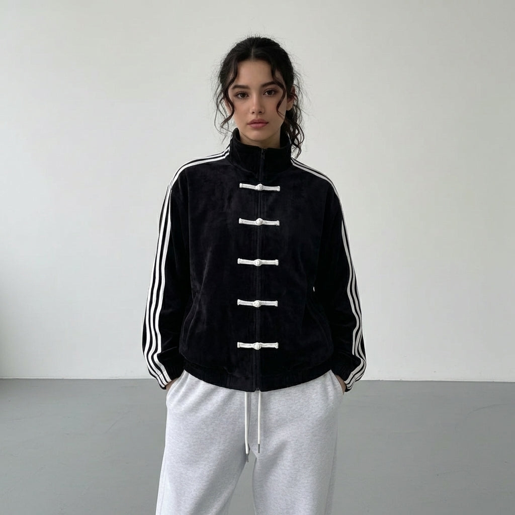 Yúmei Track Jacket | Retro-Sportjacke mit Knopfdetails mit Schlaufen
