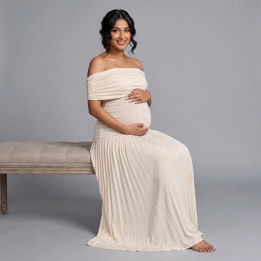 Isaline Off-Shoulder Umstandskleid in Creme, seitliche Ansicht