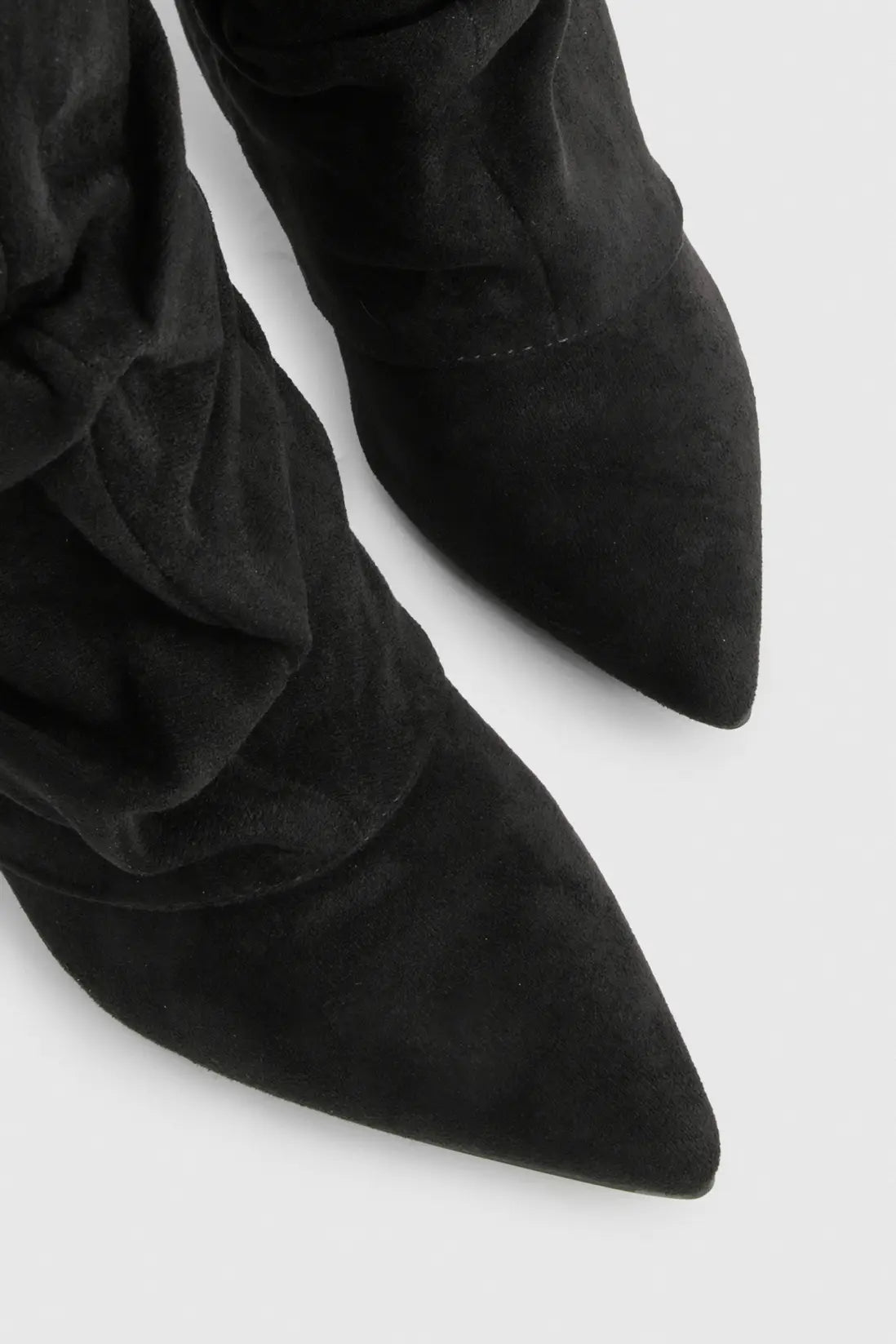 Marzella Slouch Boots Detailansicht Falten