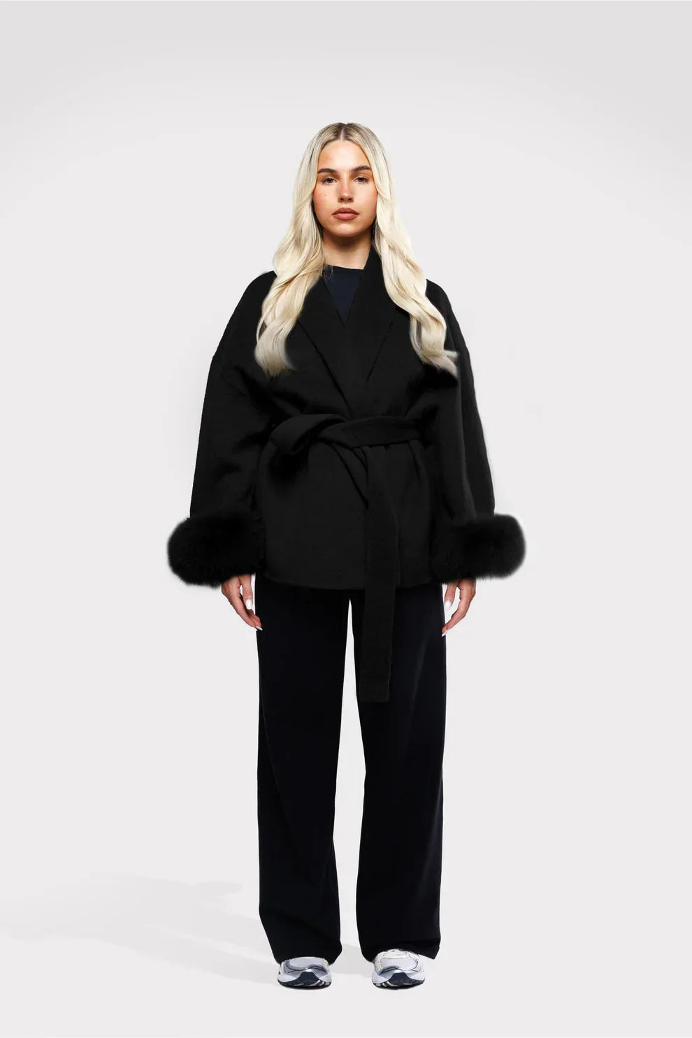 Lana Luxe Coat schwarz, casual kombiniert