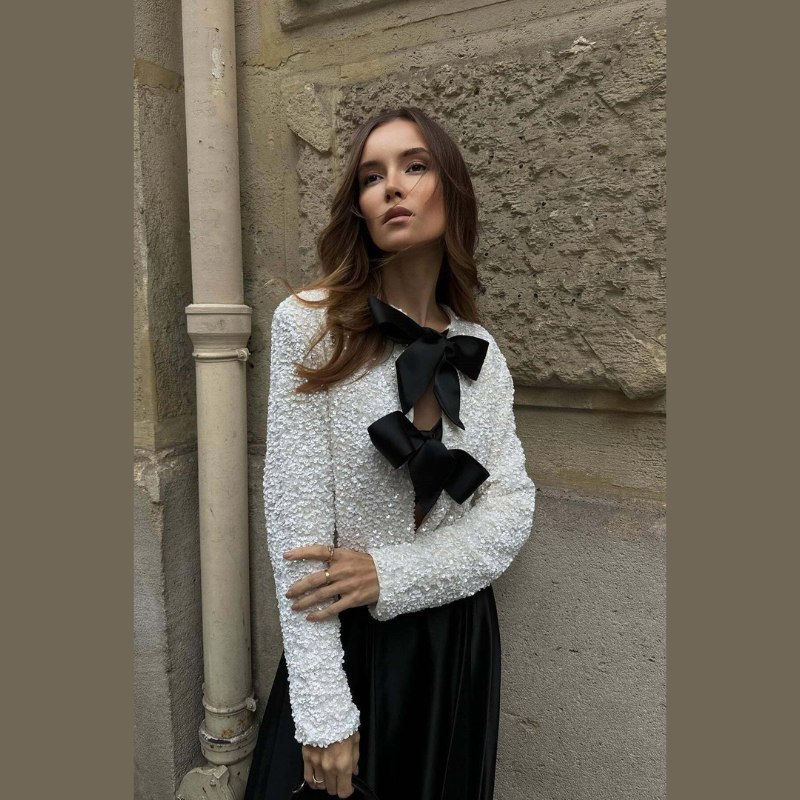 Noëlle Sparkle Glitzer Cardigan in Weiß mit Schleifen