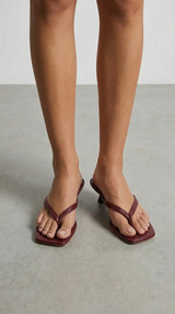 Elegante Kitten-Heel Sandalen Damen – Rosalie von Talaine, Ansicht von hinten
